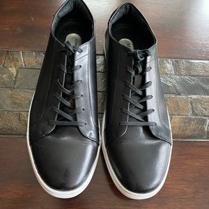Kenneth Cole Sneakers